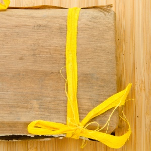 Пуэр плитка в бамбуковом листе №1. Шу. 250 г
