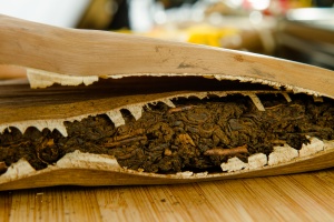 Фотография Пуэр плитка в бамбуковом листе №1. Шу. 250 г